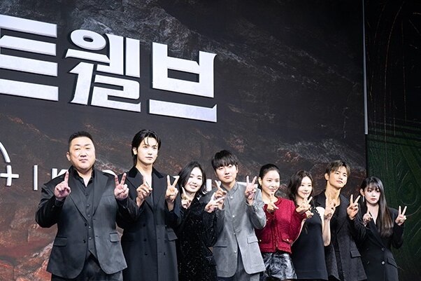     Ма Дон Сок собирает команду ангелов-защитников: всё о новом фэнтези-сериале «Дюжина»