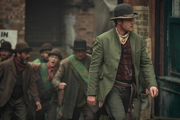     Шеймус О’Хара в роли Патрика Кокрейна в сериале «Дом Гиннесса». Фото: Ben Blackall/Netflix