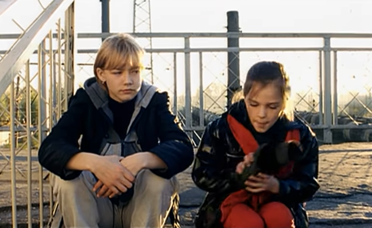 Кадр из фильма «Сестры»