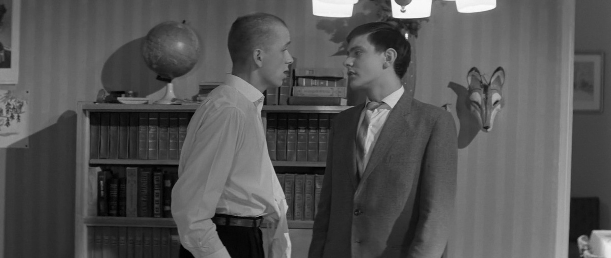 Фото с ресурса: citaty.info. Фрагмент из кинофильма "Я шагаю по Москве".