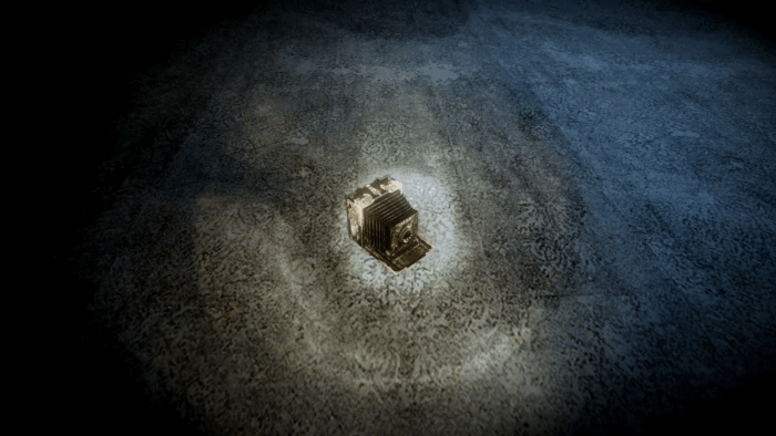 Gif картинка "Мисаки подбирает Камеру Обскура"