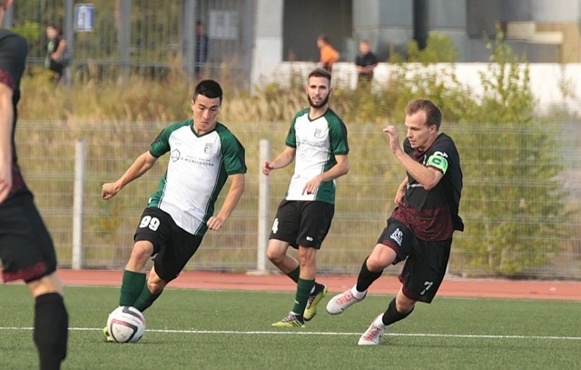    Победа над конкурентом ещё важна и в психологическом плане