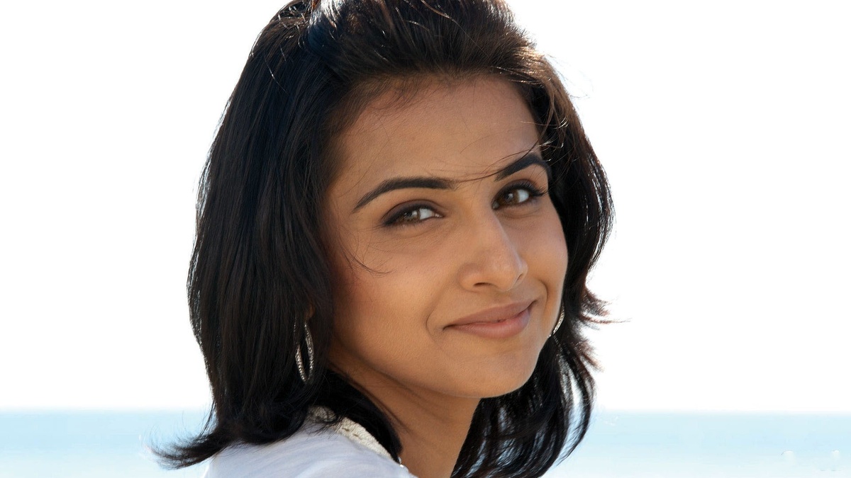 Найдено в Яндекс Картинках по запросу «видья балан в молодости» https://community.cisco.com/legacyfs/online/photo/indean_face.jpg