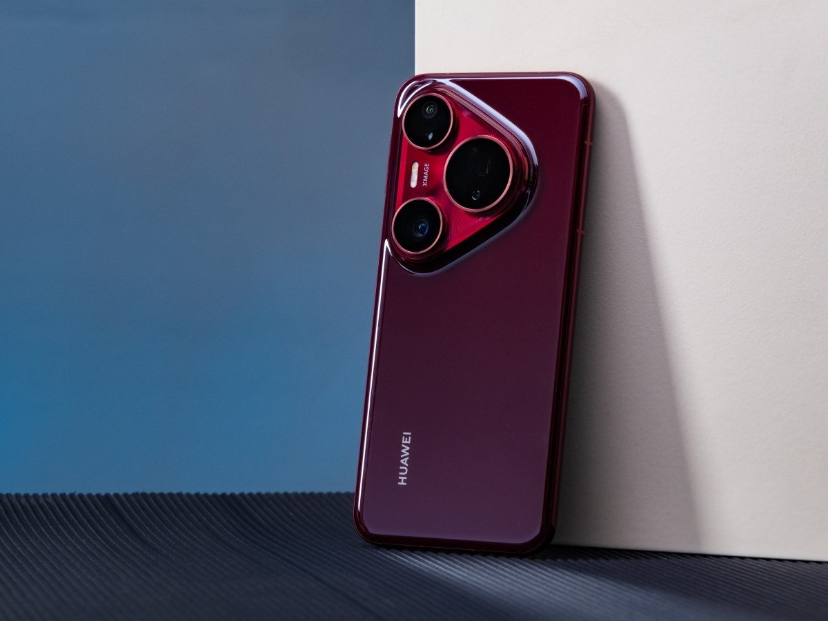    Москва глазам не верит: кадры из легендарных кинокартин, переснятые на HUAWEI Pura 80 Pro