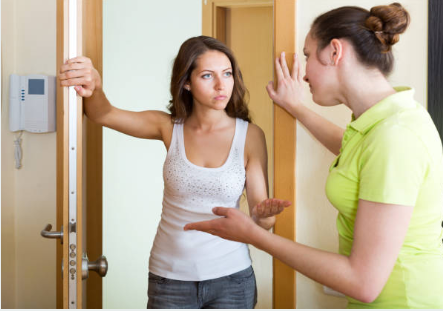 — Может, отдашь нам ту квартиру? Я беременная от твоего брата и мы хотим там жить, — нагло врала в лицо Ирка, рассчитывая отжать жилплощадь