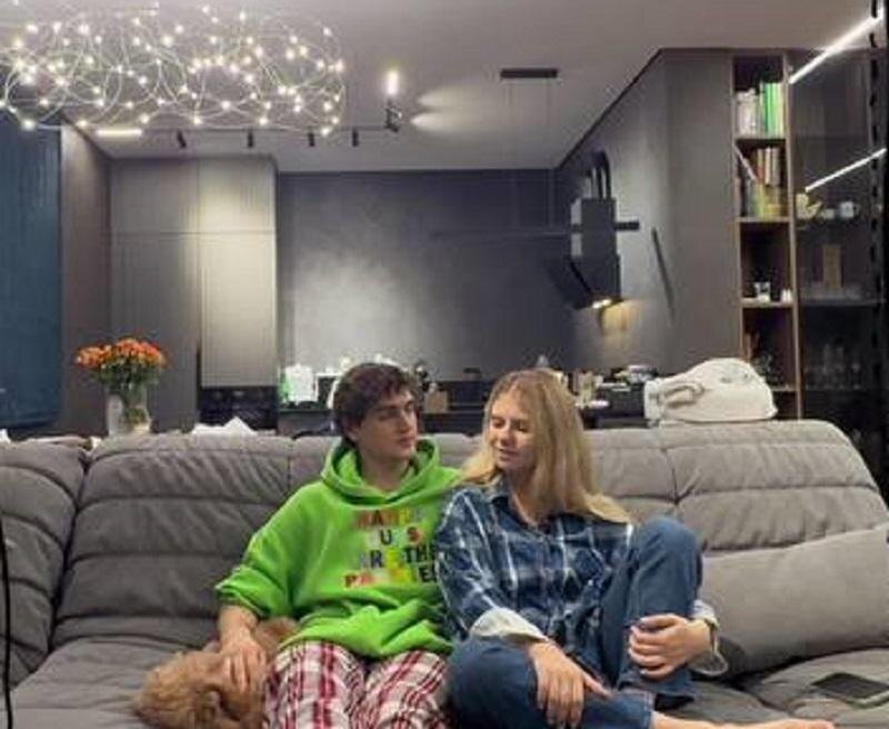      Макар и Александра Игнатовы. Фото: — ТГ-канал Александры Трусовой Фотография взята из открытых источников.