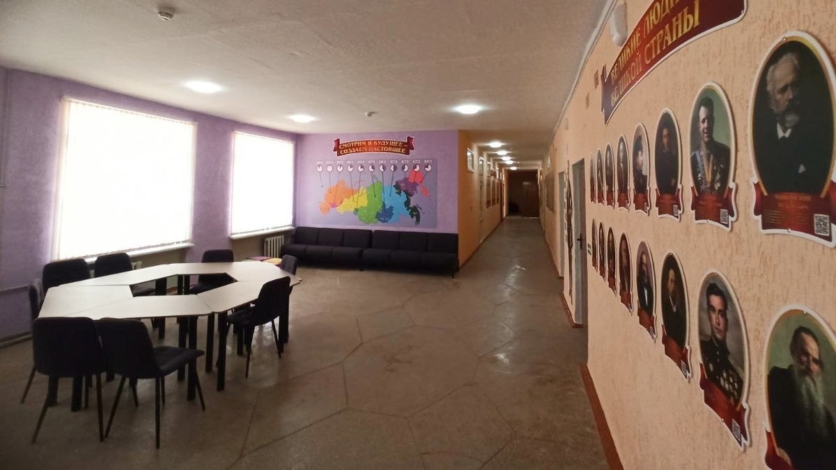 Это волшебный стол: из него можно делать и два, и три, и даже шесть)