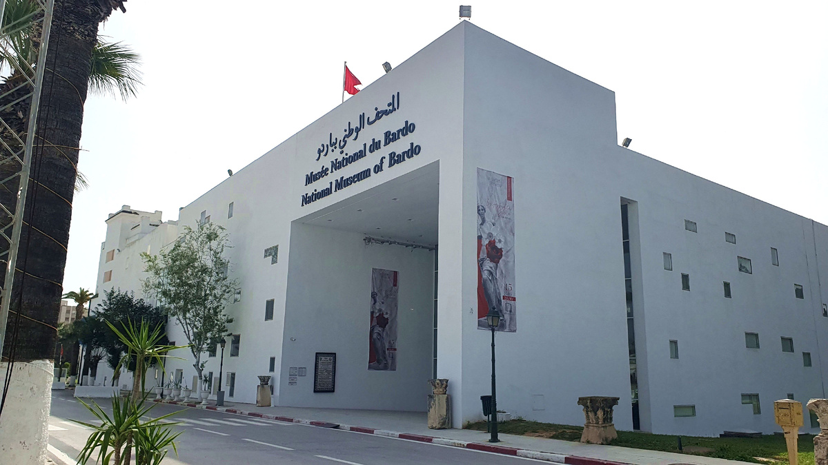 Главный вход в музей Бардо в Тунисе