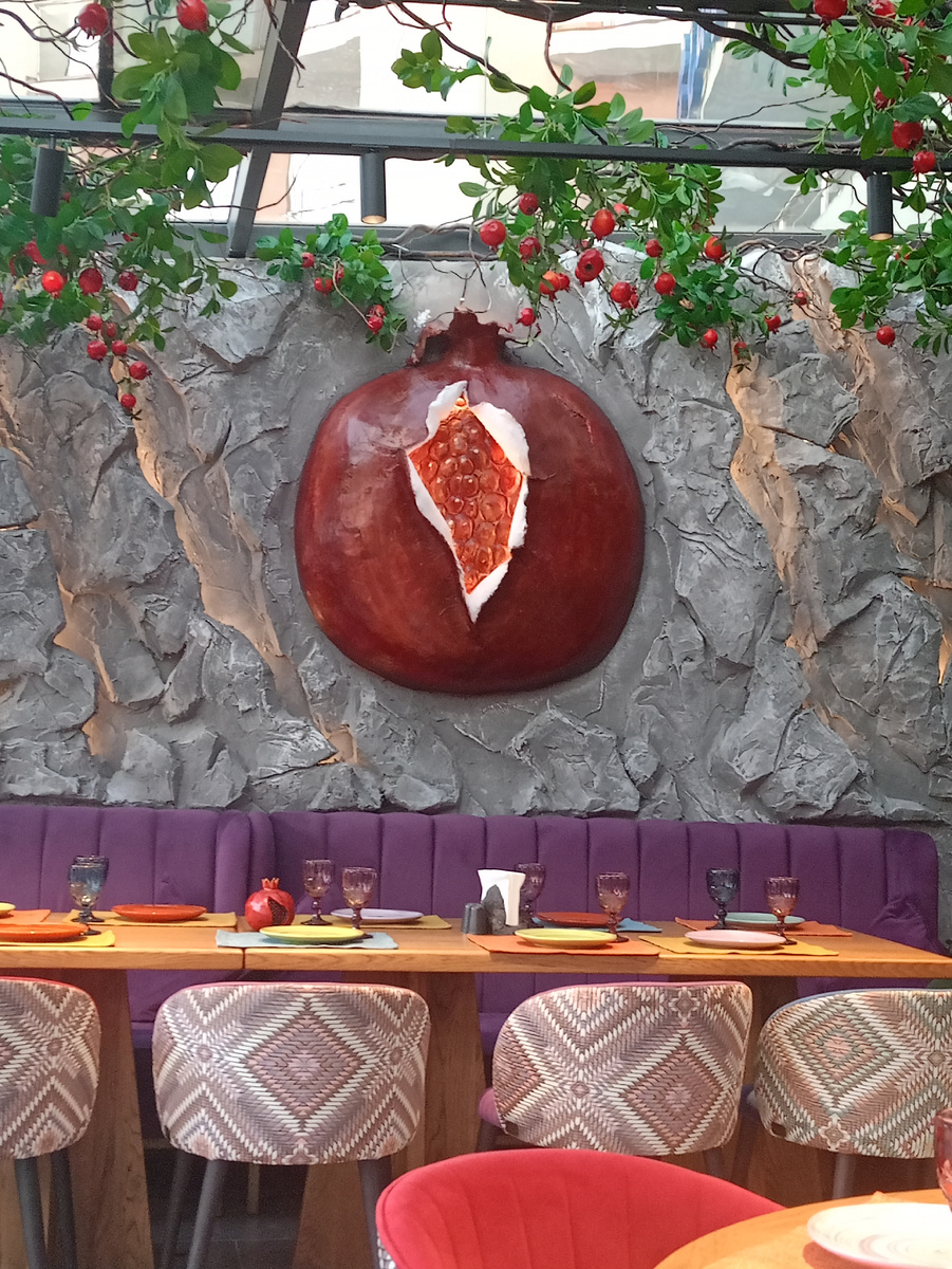 Фото моё. Его величество гранат