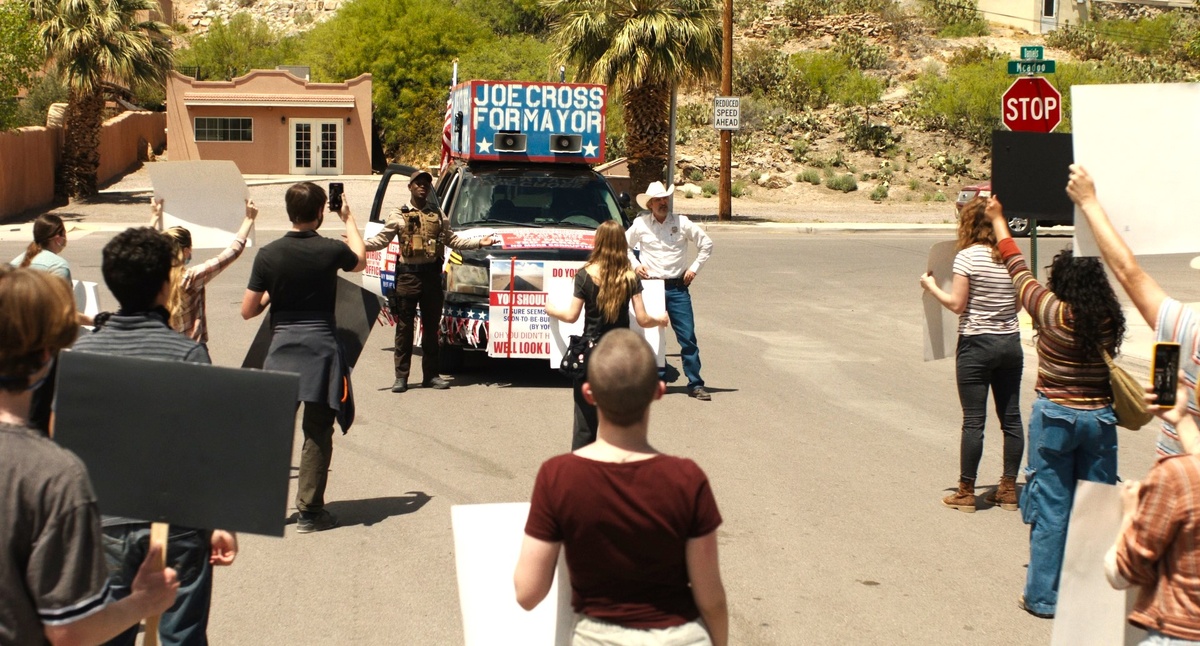 Кадр из к/ф «Эддингтон».