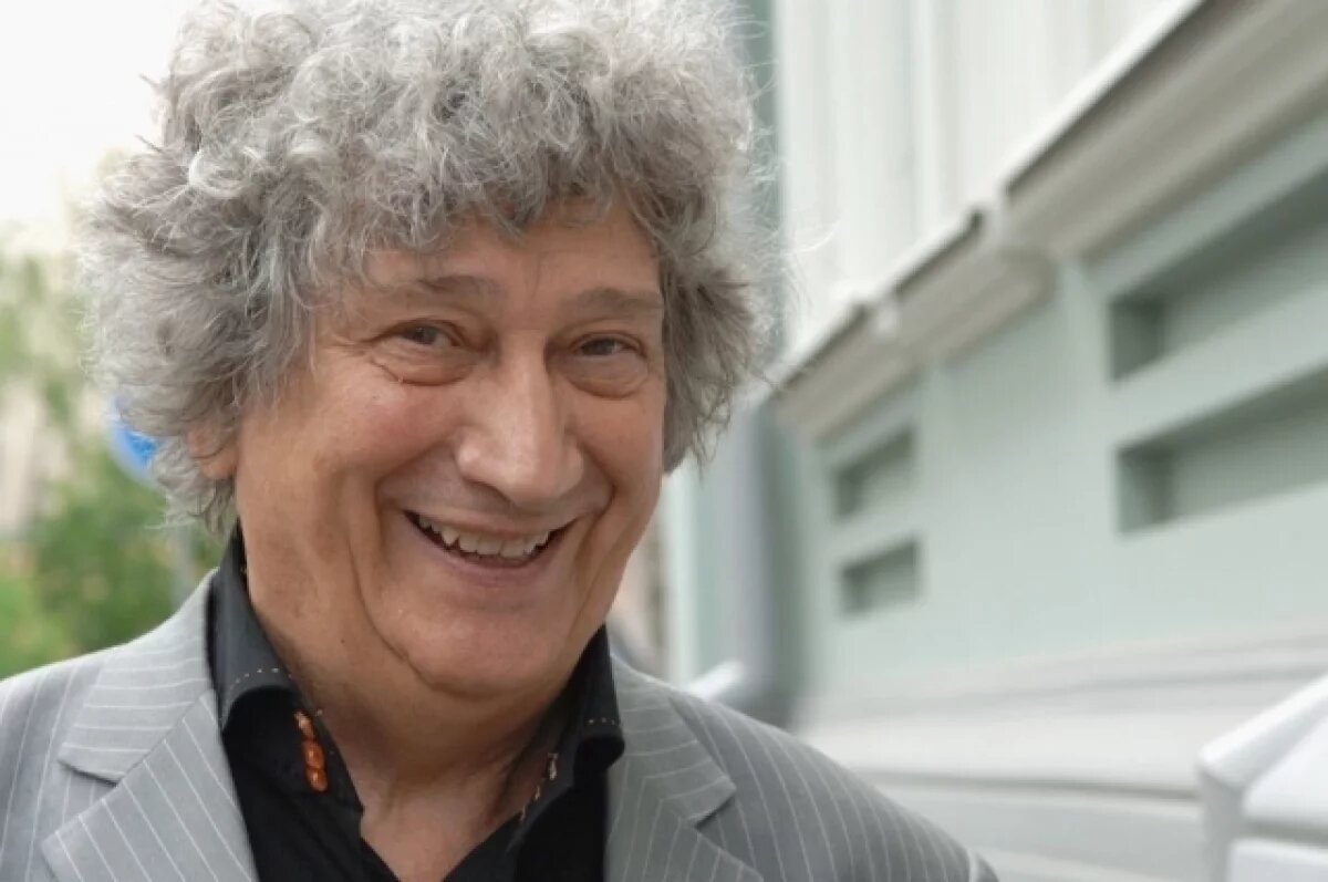    Поэт Энтин рассказал, как его спасло переливание плазмы крови