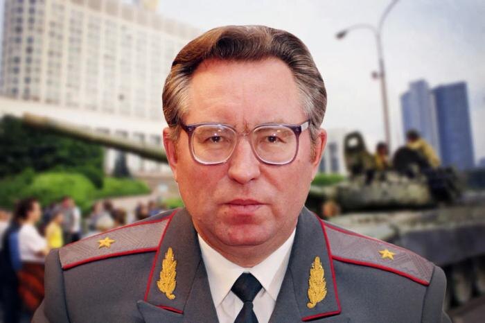 Мог ли Ельцин спасти СССР в 1991-м? Шокирующий ответ от экс-главы МВД РСФСР Андрея Дунаева. Обложка © Коллаж © Life.ru, фото © Николай Малышев, Виталий Созинов