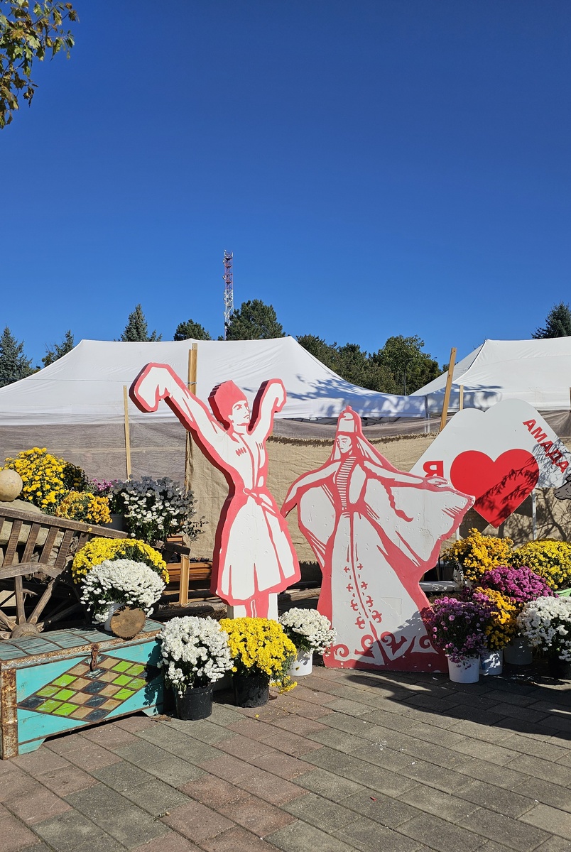 Нальчик. Площадь Абхазии