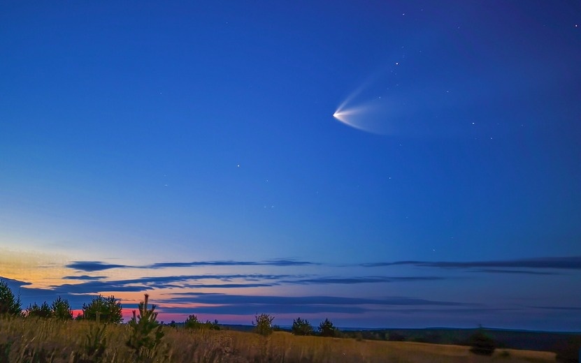    Фотофакт: жители Удмуртии увидели в небе пролетевшую ракету