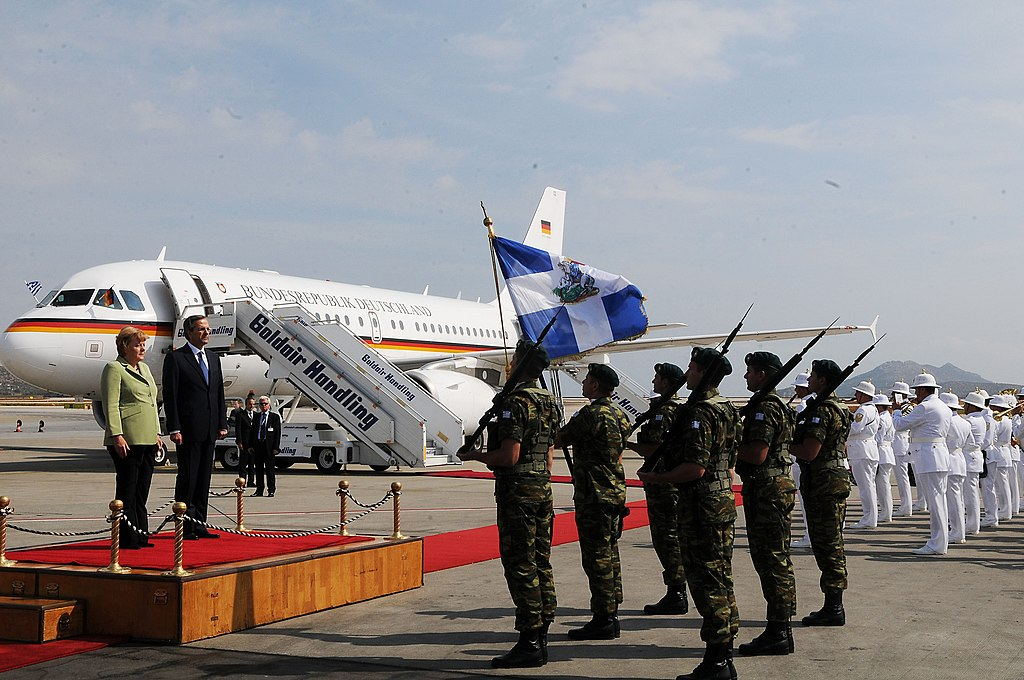 Ангела Меркель посещает Грецию на ACJ319 в 2012 году