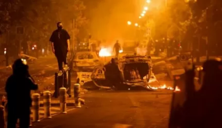 В таких условиях ты хочешь, чтоб жила твоя семья? 