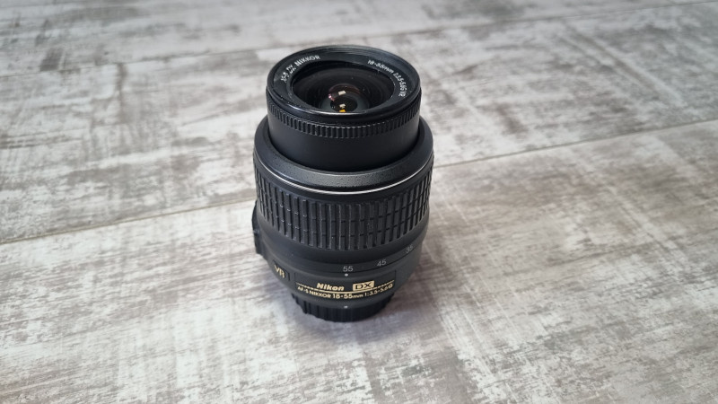 Nikon 18-55mm 1:3.5-5.6G VR AF-S DX Nikkor SWM Aspherical