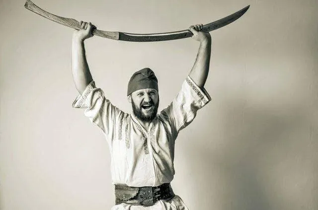 Современная реплика ромфеи.