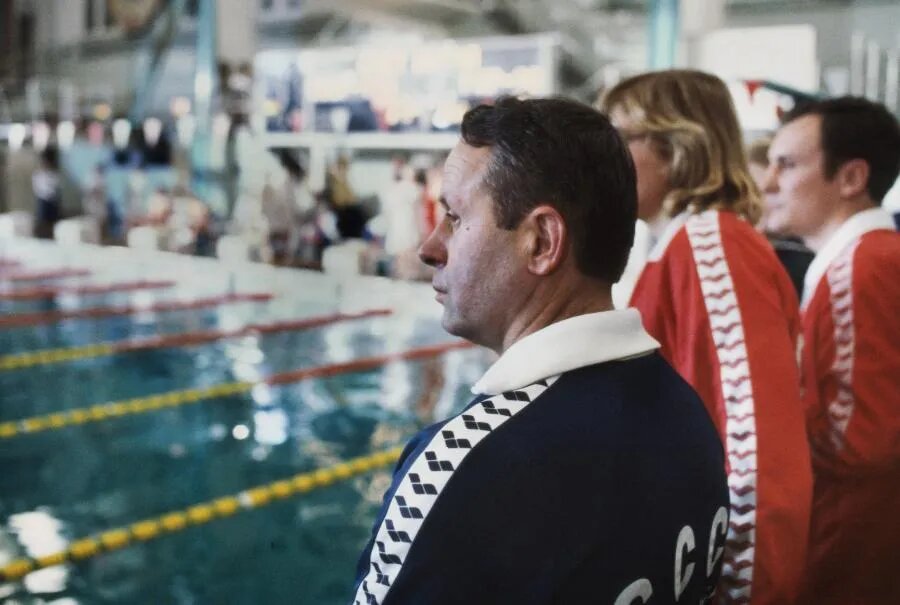 1980 год. Заслуженный тренер СССР Игорь Кошкин готовит сборников к олимпийским стартам./ФОТО Николая НАУМЕНКОВА/ТАСС