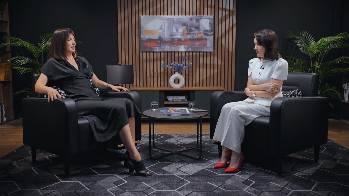 Фрагмент из выпуска "Твое тело говорит громче слов" с Олесей Сайдерис и Натальей Кузнецовой.