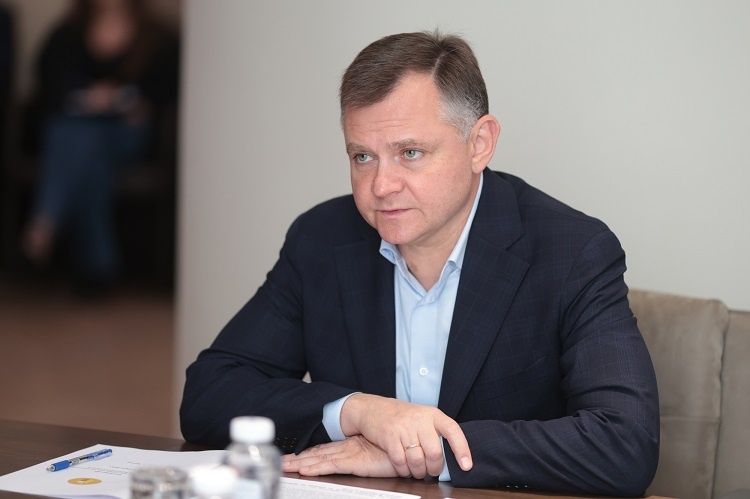    Фото сайта Правительства РО Редактор