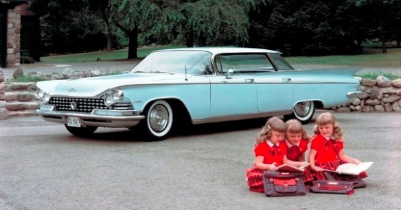 С 1959 по 1963 год Invicta занимала среднее место в линейке Buick, предлагая золотую середину между ценой и характеристиками.