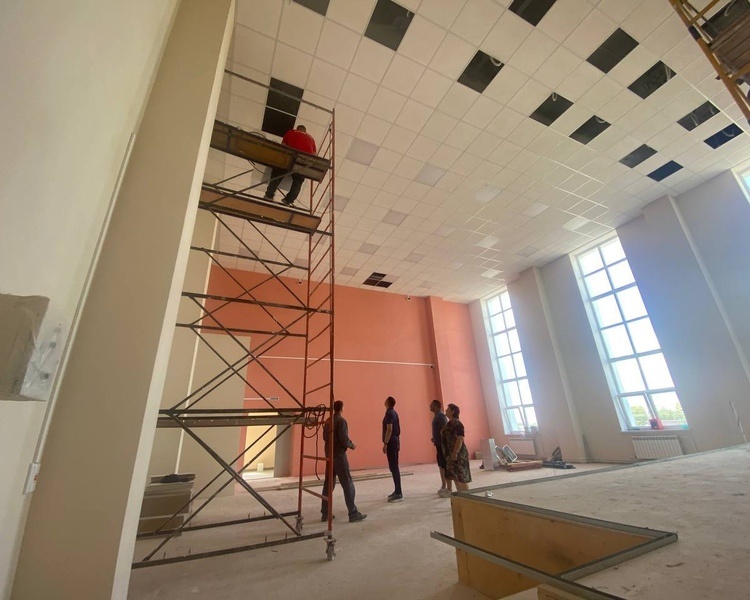     В Курской области ремонтируют Залининскую школу в селе Дьяконово