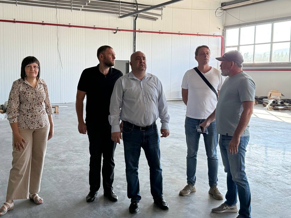 Министр сельского хозяйства Крыма Денис Кратюк отметил, что современные технологии дают возможность минимизировать потери и предлагать потребителям свежие фрукты вне зависимости от сезона