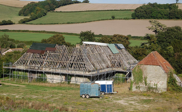 Источник https://upload.wikimedia.org/wikipedia/commons/3/3a/Restoration_at_Iwerne_Courtney%2C_Dorset_-_geograph.org.uk_-_1624872.jpg