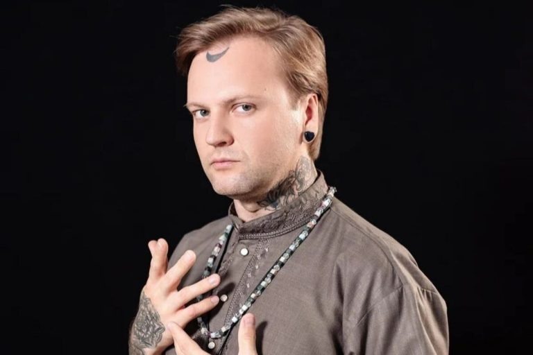    Медиум из Орска рассказал о закулисных интригах шоу «Экстрасенсы. Битва сильнейших» Оренбуржье