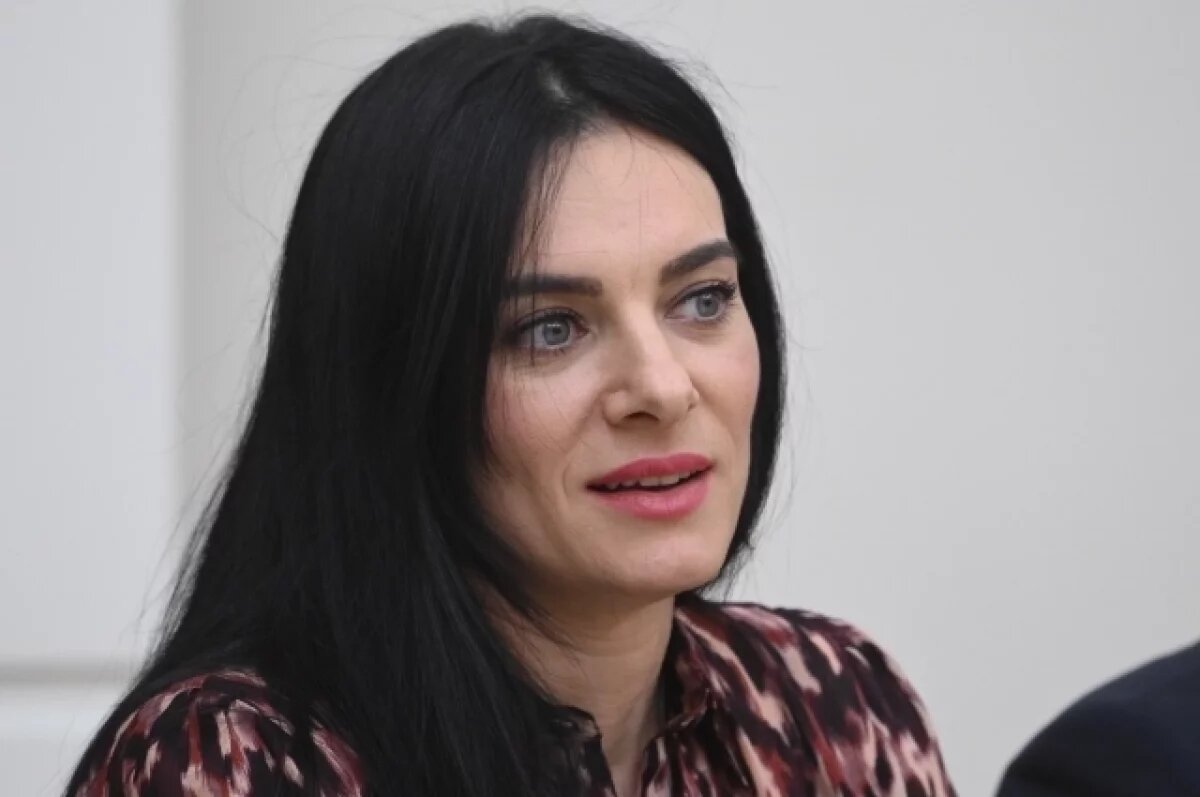    ФНС разблокировала счета Елены Исинбаевой