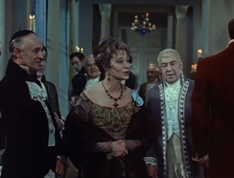 Салон Анны Павловны Шерер. Кадр из фильма "Война и мир" (1967).