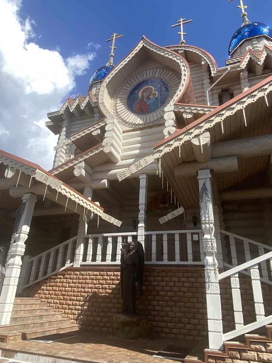 Бушарино. Храм Казанской иконы Божией Матери