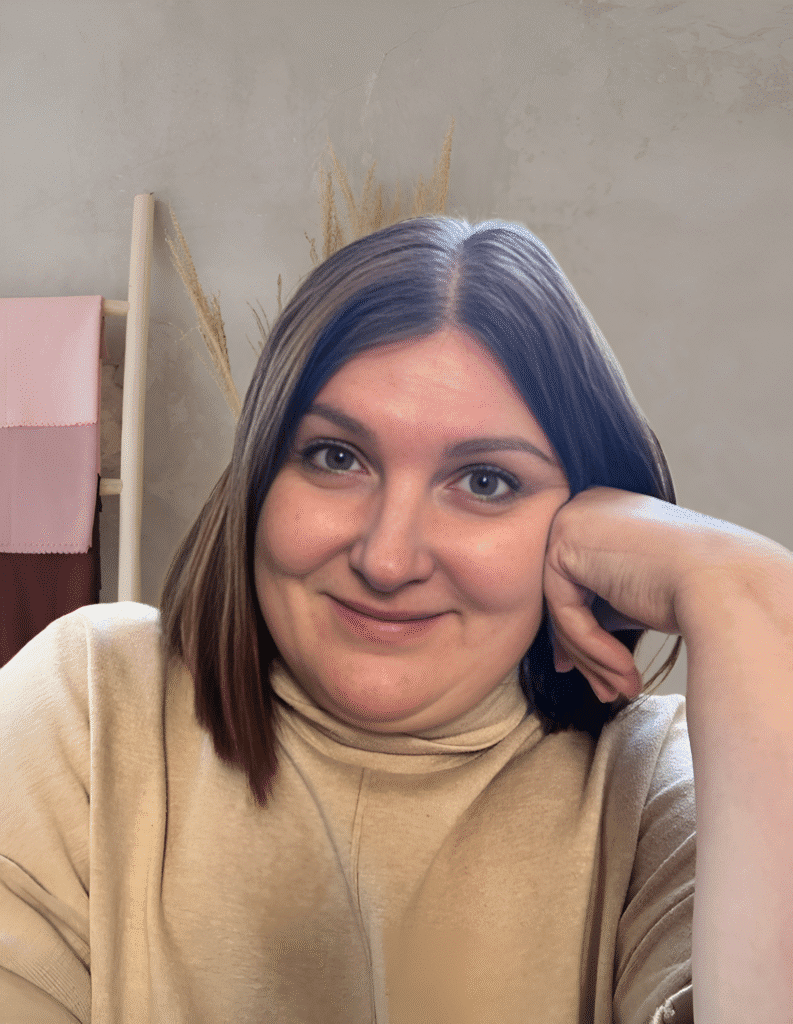 Юлия Дорофеева, клинический психолог, консультант в методе КПТ и схематерапии, аккредитованный терапевт в методе Unified Protocol (UPI, Бостон), член БОКПТ.
