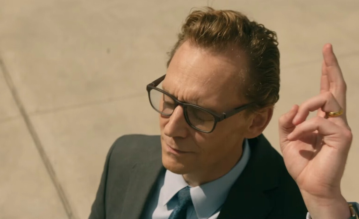 Кадр из фильма "Жизнь Чака".