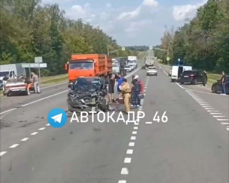     В Курской области погибли два человека при лобовом ДТП