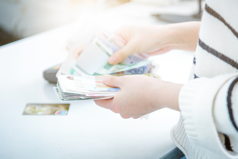 Сколько стоит имплантация зубов в Екатеринбурге?