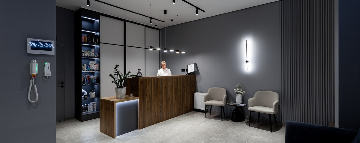 Имплантация "под ключ" в стоматологии Дант