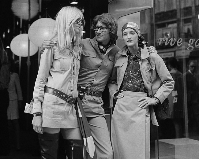 В 70-е годы сафари окончательно вошло в женский гардероб благодаря Yves Saint Laurent