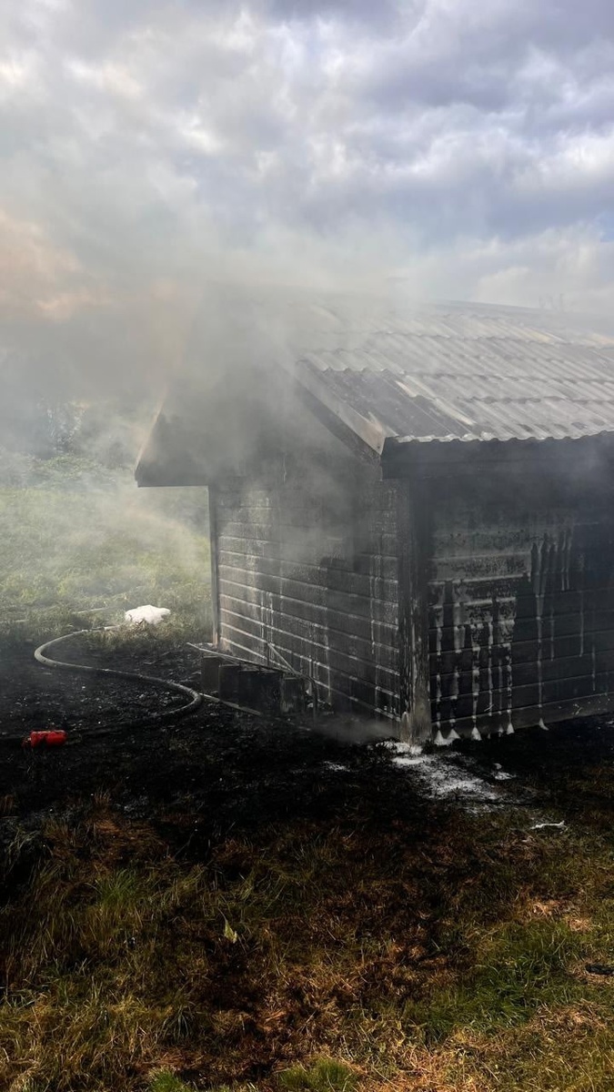    Пламя уничтожило частную баню в туристическом районе Карелиипаблик "38 пожарно-спасательная часть г. Сортавала"
