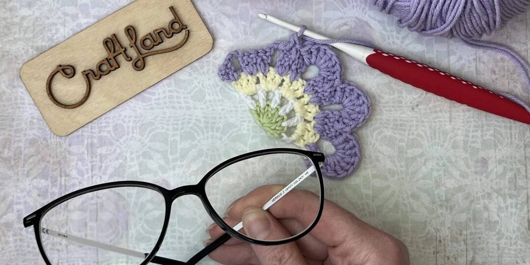 Миф: Занятие рукоделием ухудшает зрение.