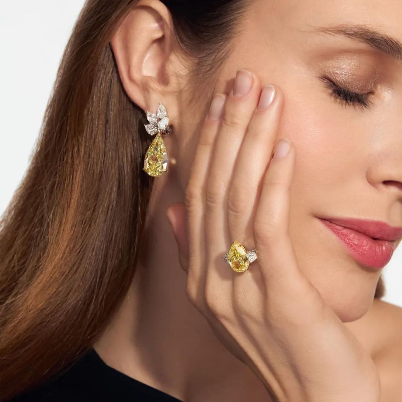 Серьги и кольцо Mercury Classic из белого и желтого золота с бриллиантами