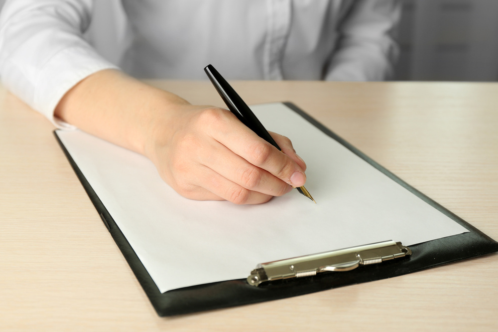 Africa Studio / Shutterstock / FOTODOM📷Составить служебную записку может любой сотрудник компании