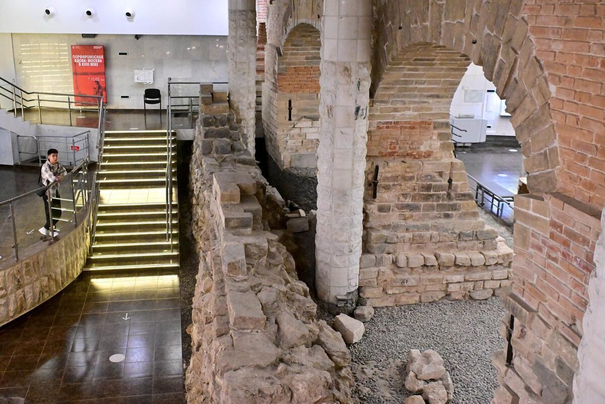 Воскресенский мост в Музее археологии Москвы. @Сергей Киселёв / Агентство "Москва"