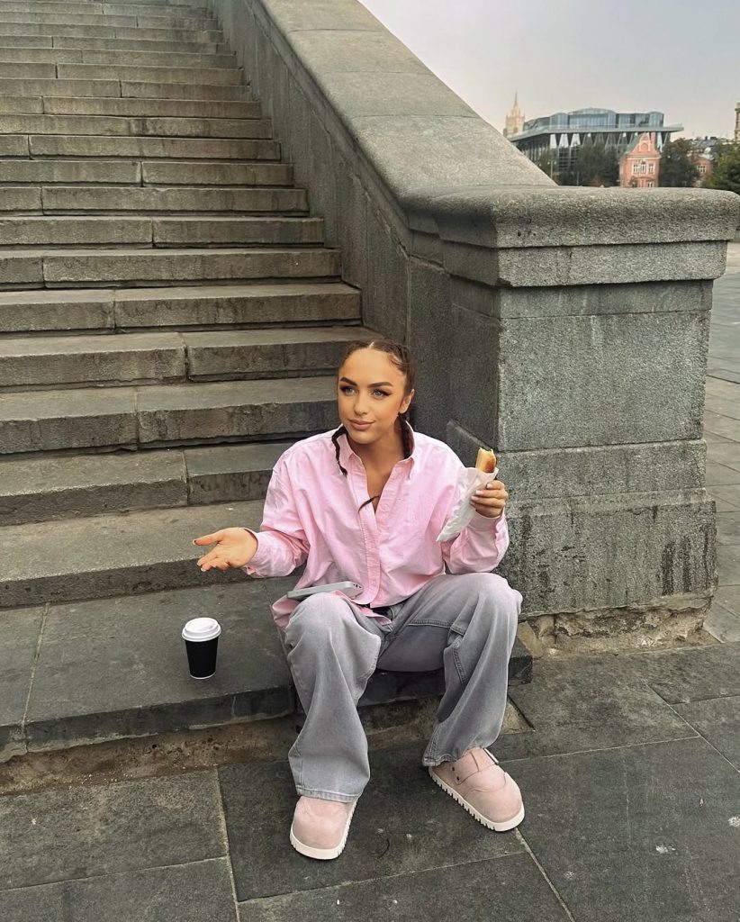 Листайте вправо, чтобы увидеть больше изображений