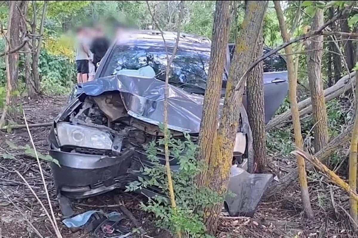    Водитель китайской легковушки угробила пассажира под Волгоградом – видео