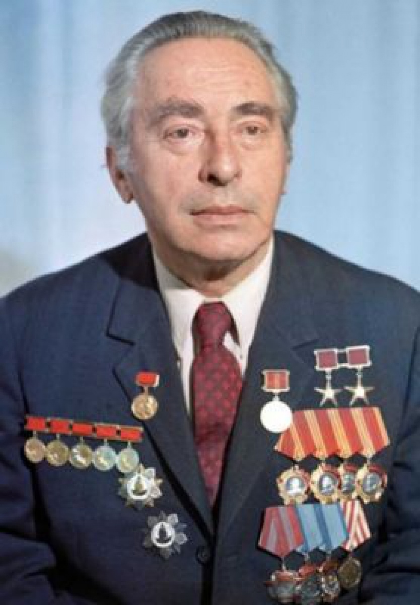 А.Э. Нудельман