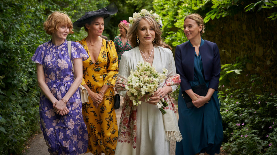    Эмили Бичем, Сиенна Миллер, Кристин Скотт Томас и Скарлетт Йоханссон