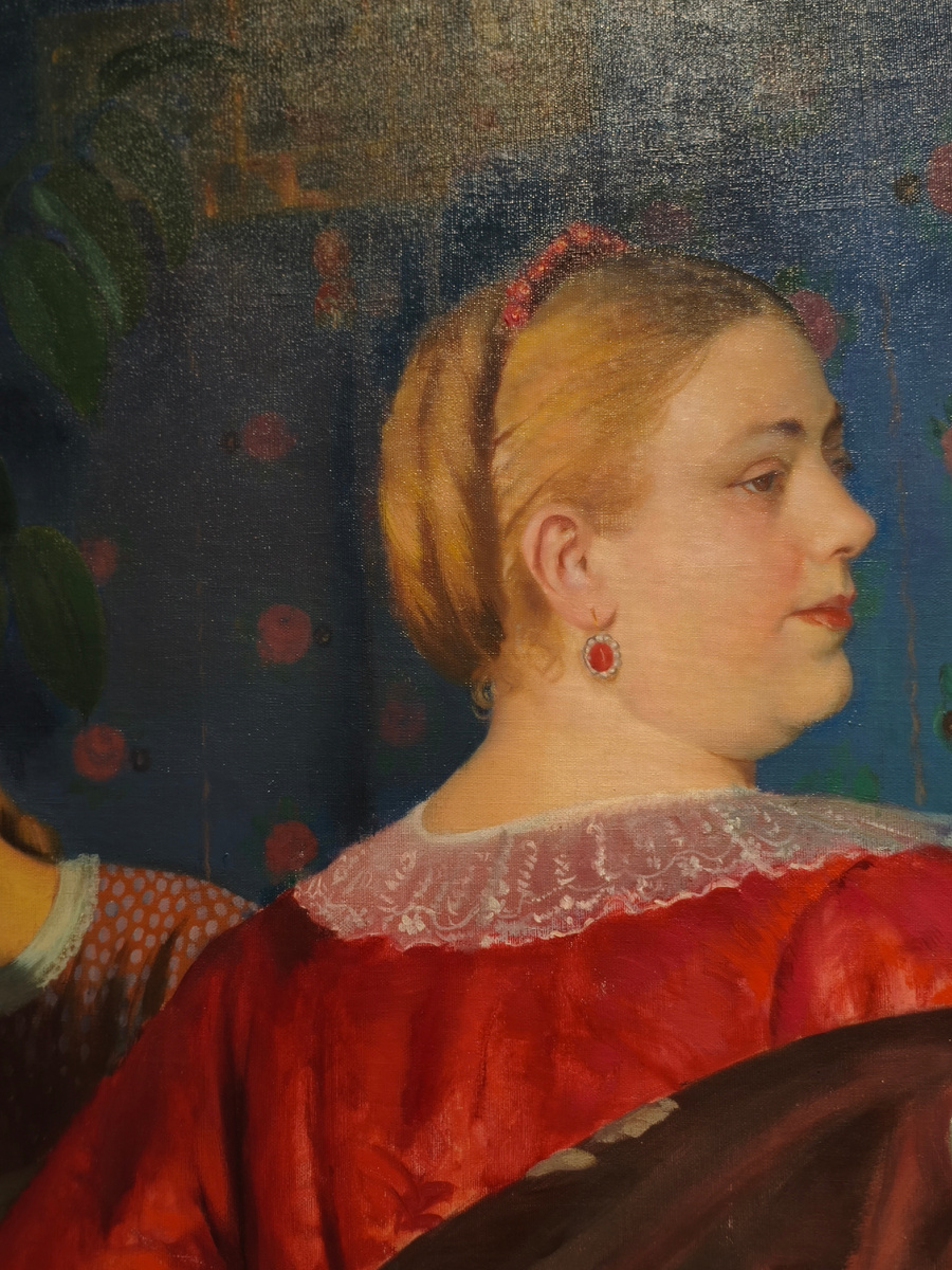 серьги малинки, кружевной воротничок... мммм... красота!