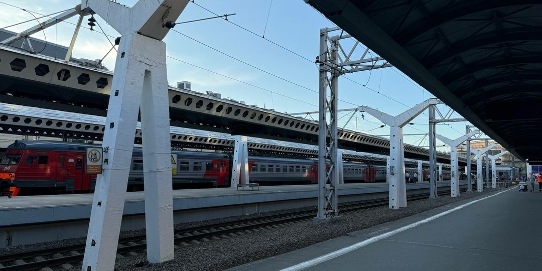 Строго запрещено во всех поездах: пассажиры в ярости сдают билеты из-за новых правил РЖД